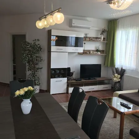 Big Luxdiamond House Dom wakacyjny
